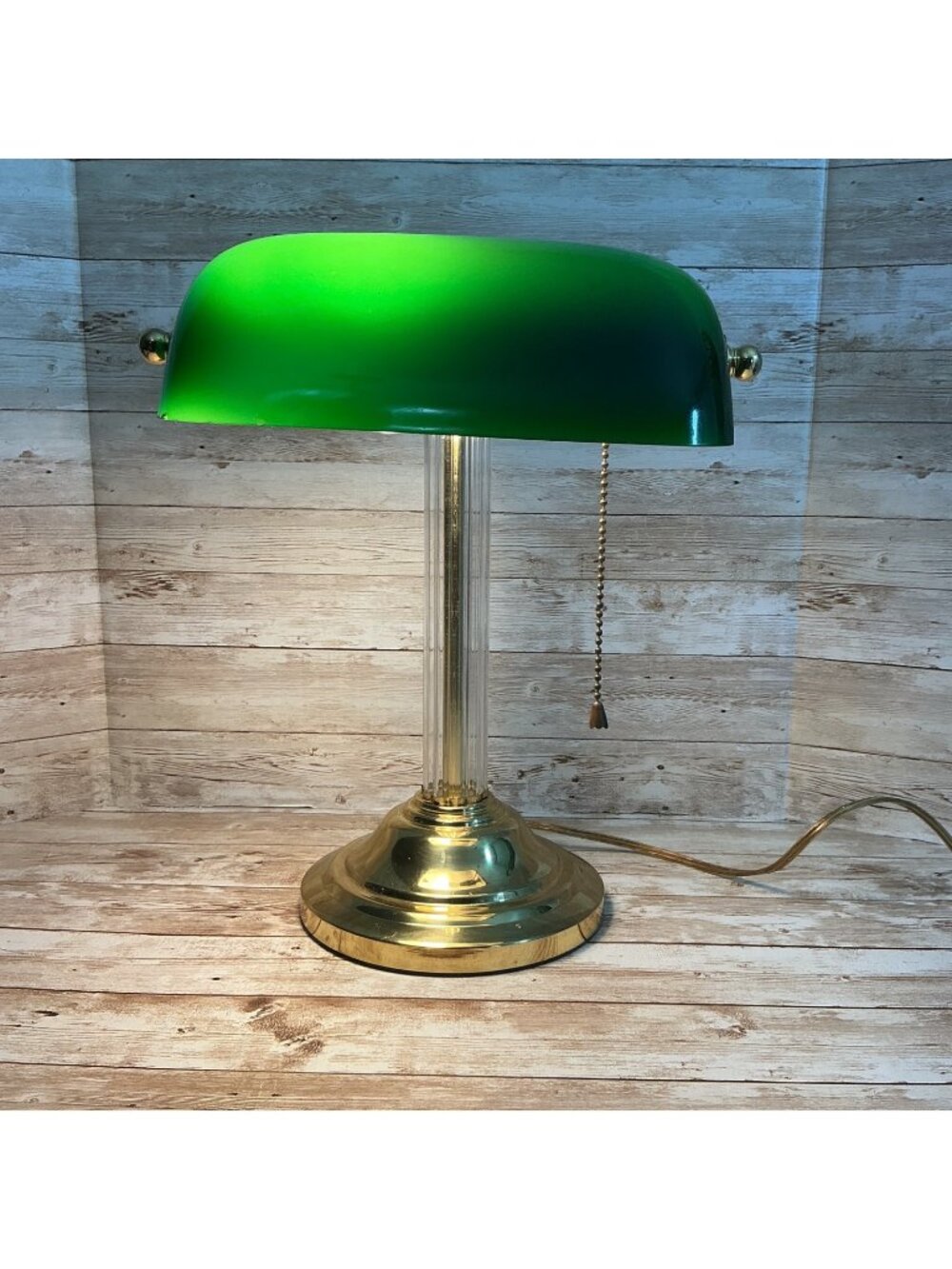 VTG Underwriters Laboratories Portable Desk Bankers Lamp Green Shade